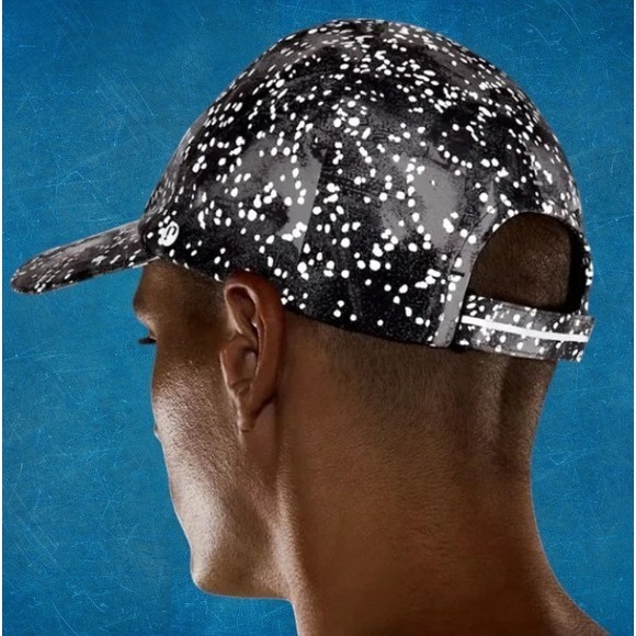 Lululemon Hat Soft One Size FAST Run Gray Silver Print Splatter Reflective NWT - Picture 1 of 7